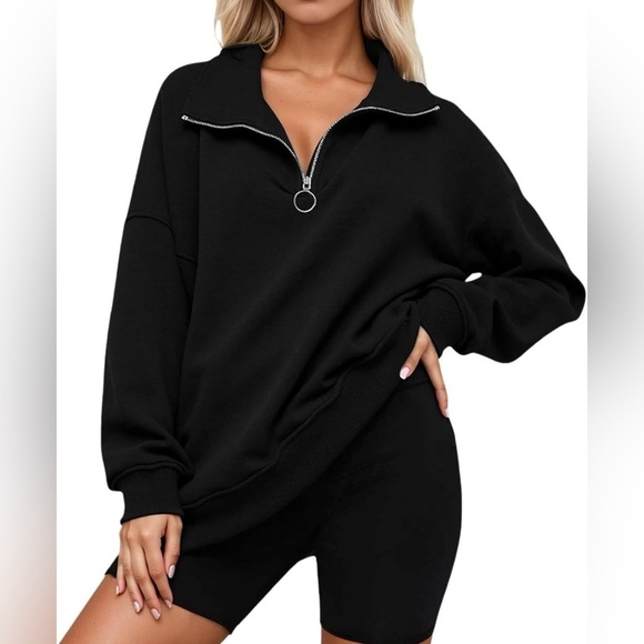 Sweaters - Oversized Black Quarter Zip Sweater Size M